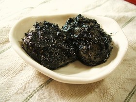 黒ゴマ餅