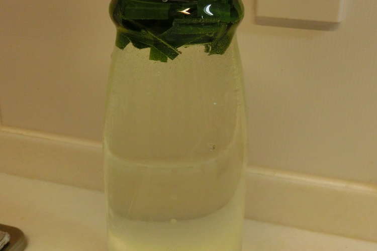 レモングラス水 レシピ 作り方 By ｍａｎａｍｕ クックパッド 簡単おいしいみんなのレシピが357万品