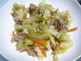 野菜たっぷりコクうま肉野菜炒め