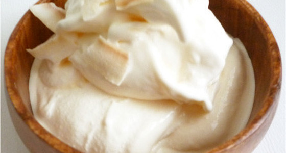 ココナッツクリームチーズアイシングを添えたパッションローフのレシピ