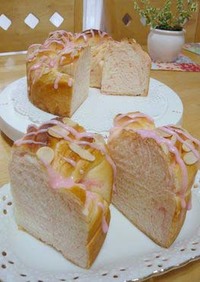 苺シートでキュート♥苺みるくパン