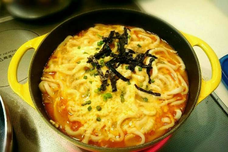鍋のしめ まろやかキムチチーズうどん レシピ 作り方 By Pikimon クックパッド 簡単おいしいみんなのレシピが360万品