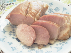 おうちで手作り♪豚もも肉のハム♪
