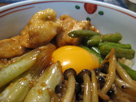 超簡単!ちょっと変わった親子丼