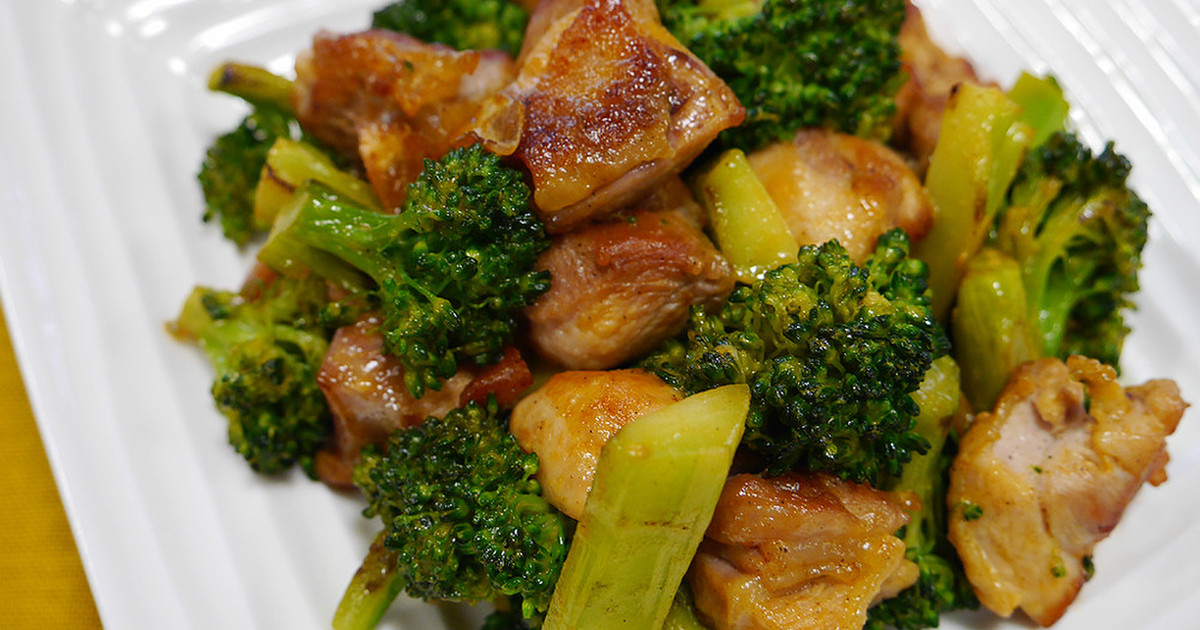 鶏ひき肉とブロッコリーのレシピ