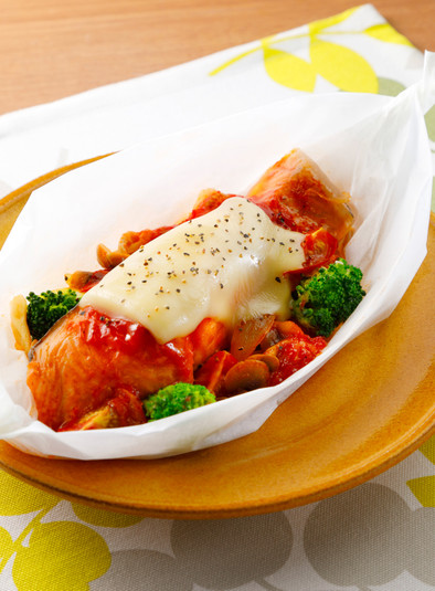 レンジで簡単イタリアン♪鮭のトマトチーズの写真
