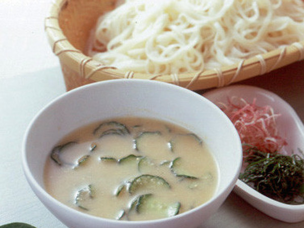ひんやりごまみそうどん
