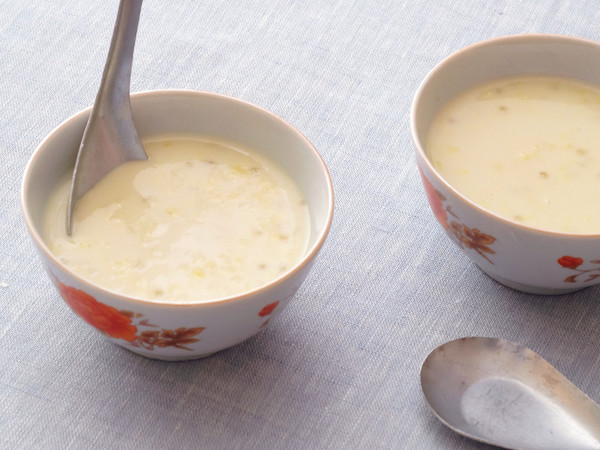 緑豆とタピオカの温かいチェー