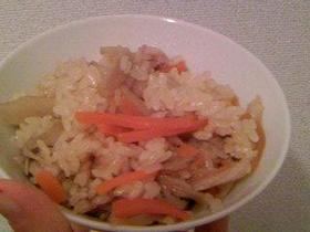鶏とごぼうの炊き込みご飯