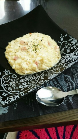 残りご飯と牛乳で♪濃厚チーズリゾット♡