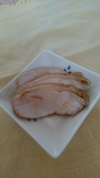 簡単すぎ！鶏むね肉のチャーシュー風の写真