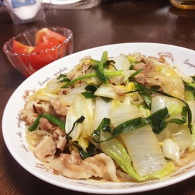 フライパンで♪白菜とニラの豚バラ春雨