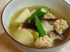 鶏と豆腐の団子とかぶの煮物