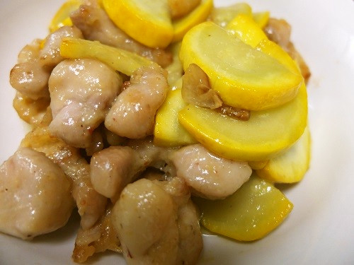 夏野菜と鶏肉のレモンバターソテーの画像