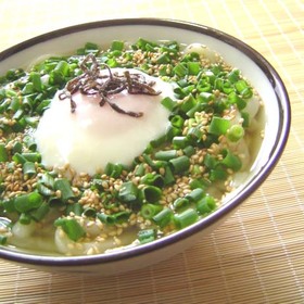 ごまねぎ玉うどん(温)