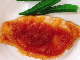 ももさんちの豚ロースソテー新玉ソース