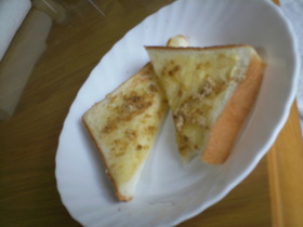 朝食に簡単 味変りトースト