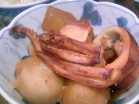 やわらかイカの煮物