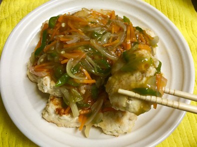 鶏ひき肉と豆腐のハンバーグの写真