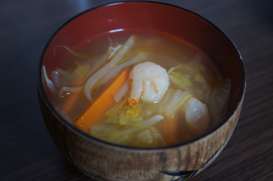エビ入り☆野菜たっぷりピリ辛中華スープの画像