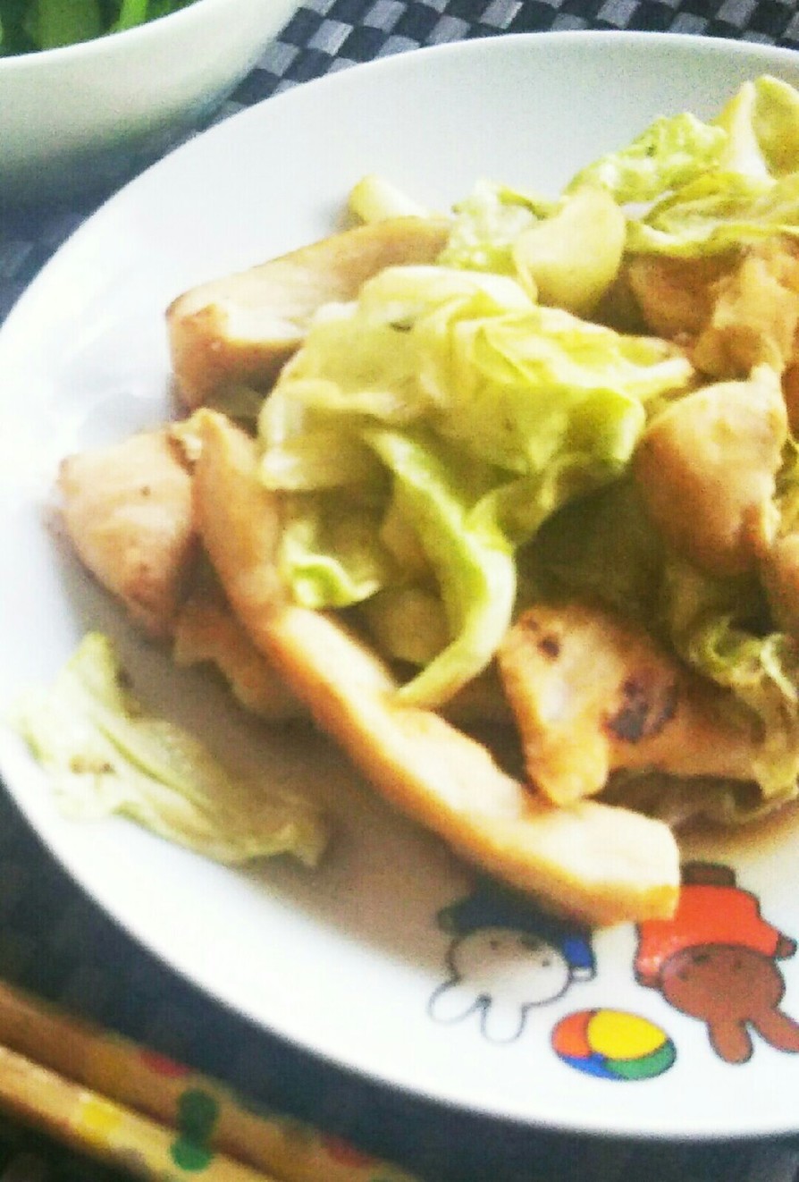 鶏胸肉とキャベツの味噌炒めの画像
