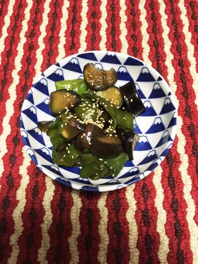 麺つゆで!甘めの茄子とピーマンの煮浸し