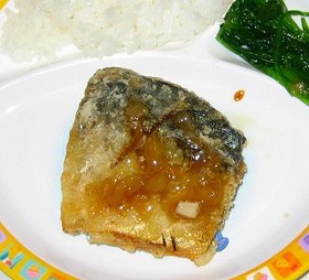 さばの竜田揚げ おろしにんにくソース