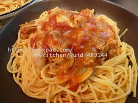 チキンとトマトのぐつぐつパスタか、スープ