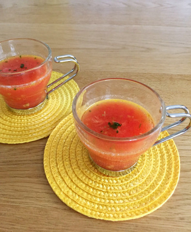 ミキサーいらず！冷凍トマトの冷製スープの写真