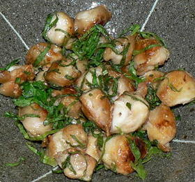 鶏三角の塩焼き、大葉ポン酢風味