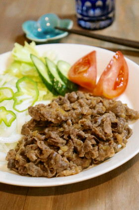 牛切り落とし肉の玉ねぎポン酢焼き*