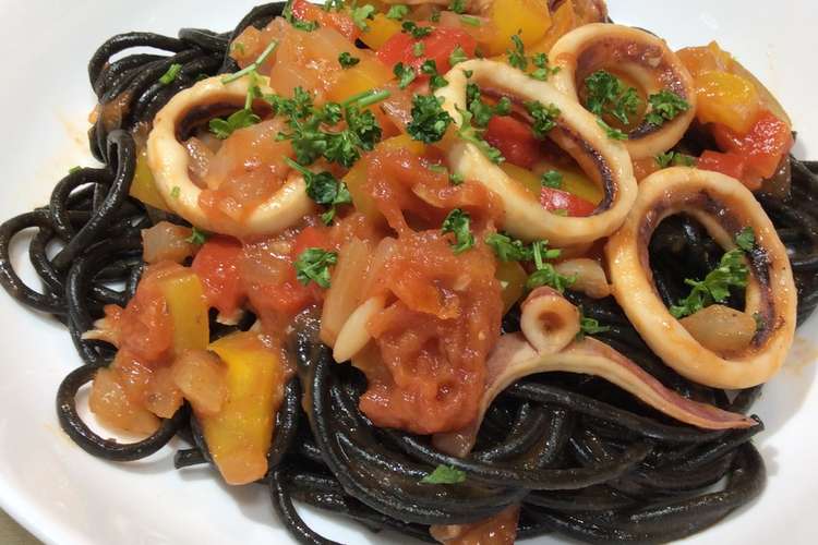 パプリカたっぷり イカ墨入りパスタ レシピ 作り方 By ぴんの クックパッド 簡単おいしいみんなのレシピが359万品