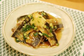 秋刀魚の唐揚げおろしあんかけ