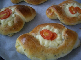 チーズセサミパン