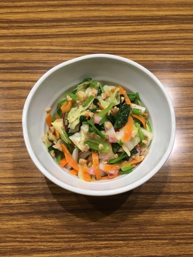 野菜の納豆和えの写真