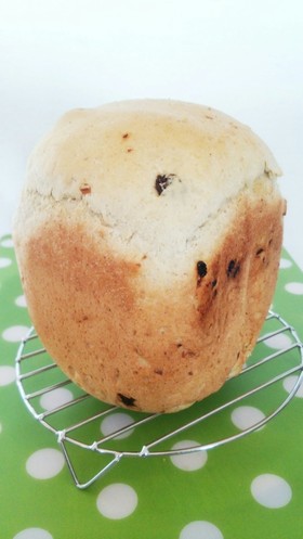 *米ぬかと大麦若葉の食パン*