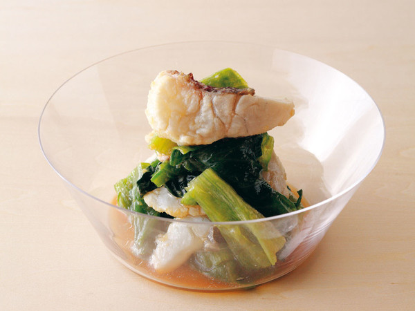 レタスと鯛の湯引きサラダ