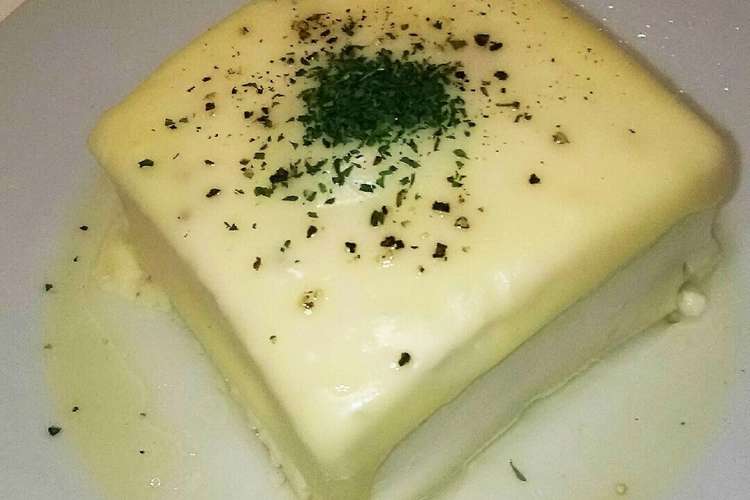 レンジでチンするだけのチーズ乗せ豆腐 レシピ 作り方 By Kobuuuun クックパッド 簡単おいしいみんなのレシピが359万品