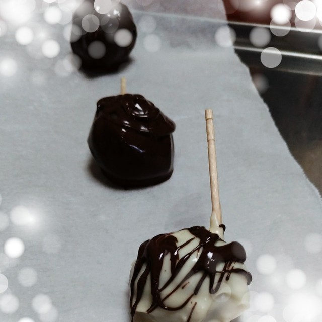 大人の梅酒の実チョコレートボンボン レシピ 作り方 By 黒猫兄弟 クックパッド 簡単おいしいみんなのレシピが351万品