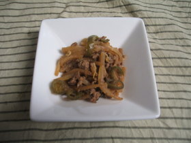 ひき肉ともやしのすっぱ炒め