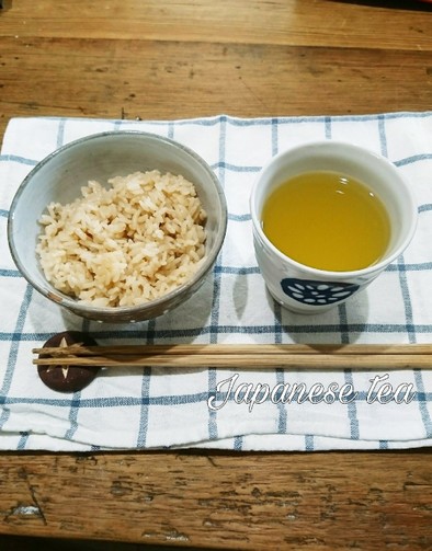 緑茶で炊く茶飯〈シミ対策〉〈ガン予防〉の写真