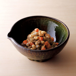 大豆と根菜のサラダ