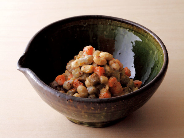 大豆と根菜のサラダ