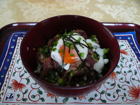 鯵のづけ丼温玉のせ
