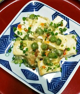豆腐と塩えんどう豆の炒めもの