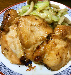 柔らかジューシーむね肉のはちみつ味噌焼き