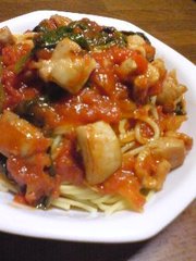 チキンとほうれん草のトマトスパゲッティの写真