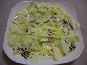 キャベツのホットサラダ(しそ&チーズ)