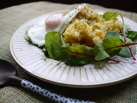 炊飯器で簡単♪カレーピラフ