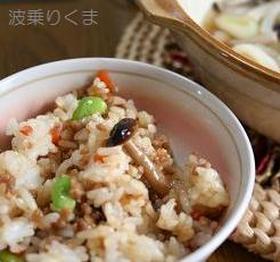 鶏そぼろ混ぜご飯